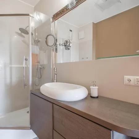 Апартаменты Citystay Szafarnia *